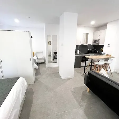 Apartment Studio Alborann Malaga
